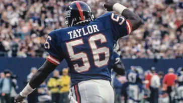Top 10 Greatest NFL Players of All Time