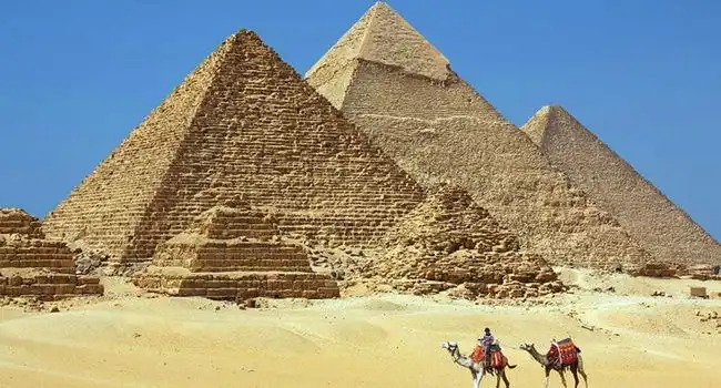 10 Historical Sites You Must Visit in Your Lifetime